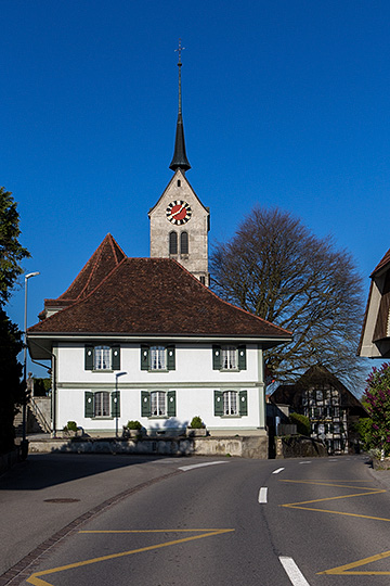 Pfarrkirche und Gemeindeverwaltung in Messen SO