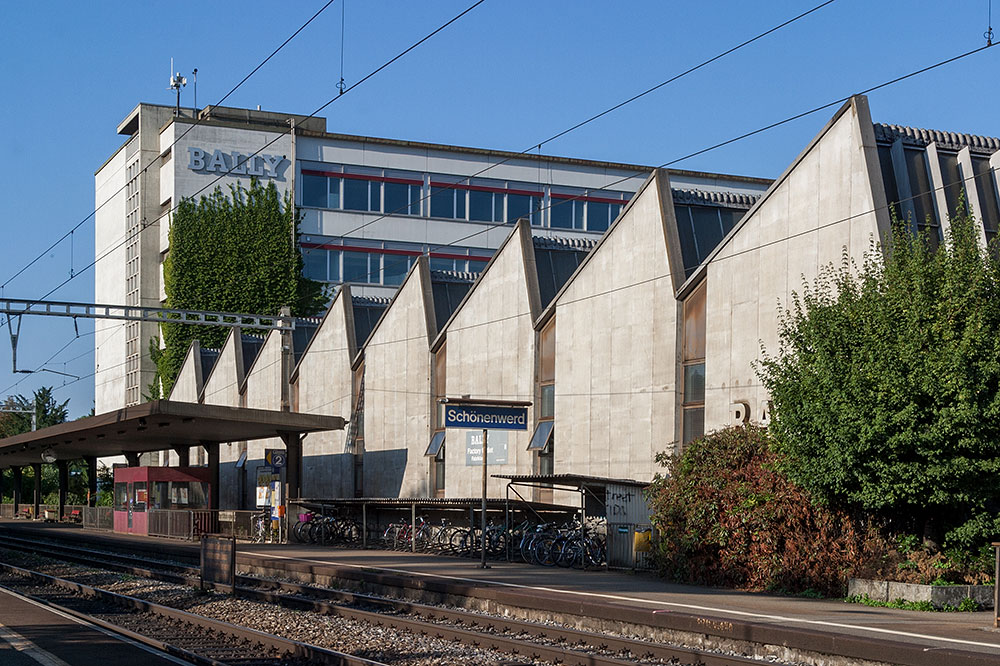Bahnhof und ehemalige Schuhfabrik Bally