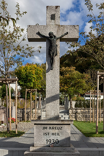 Friedhofskreuz in Büsserach