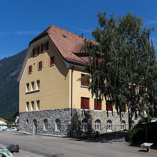 Schulhaus 1920 in Schattdorf