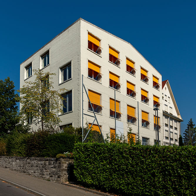 Schulhaus Dorf in Rüschlikon
