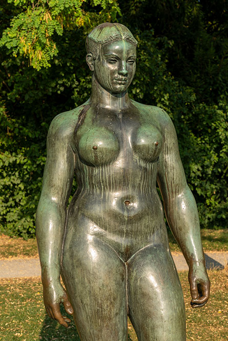 Skulptur im Gottlieb Duttweiler Park