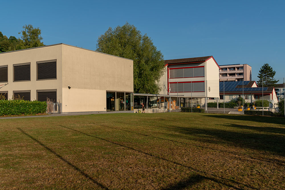 Schulhaus Tannenbach in Horgen