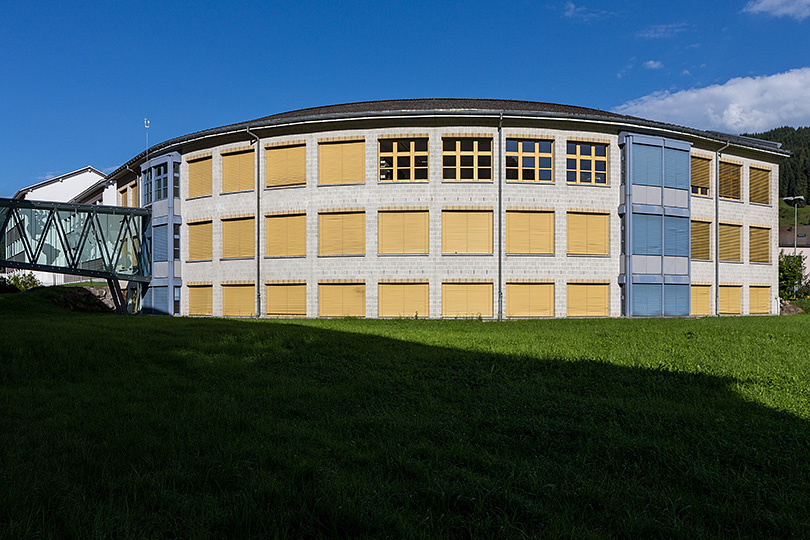 Schulhaus in Unteriberg