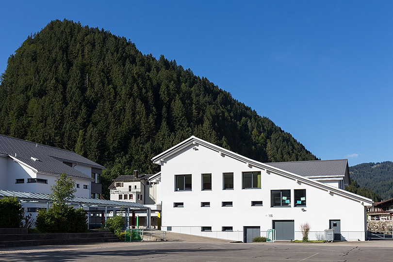 Schulhaus in Unteriberg