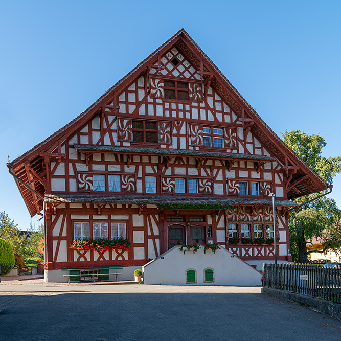 Eglihaus in Lutikon