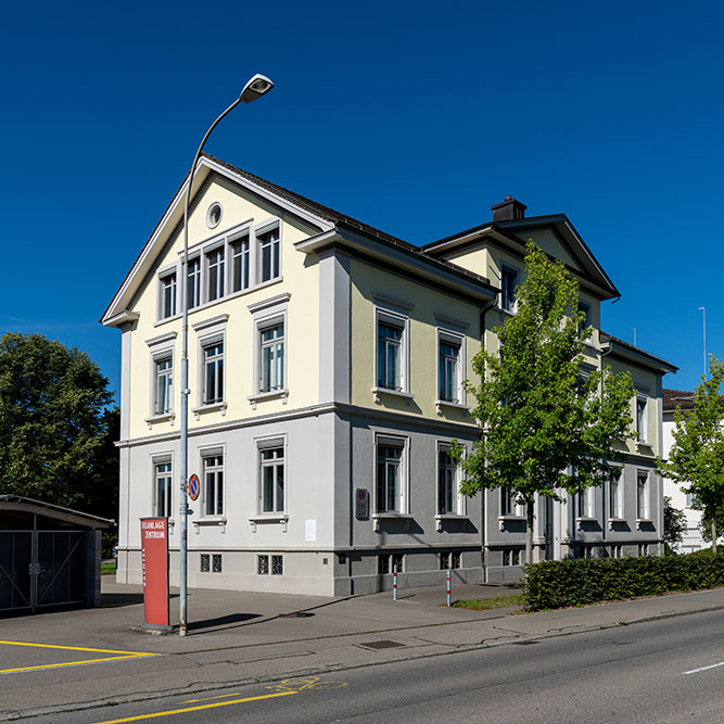 Schulhaus Bachtel