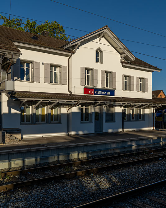 Bahnhof Pfäffikon ZH