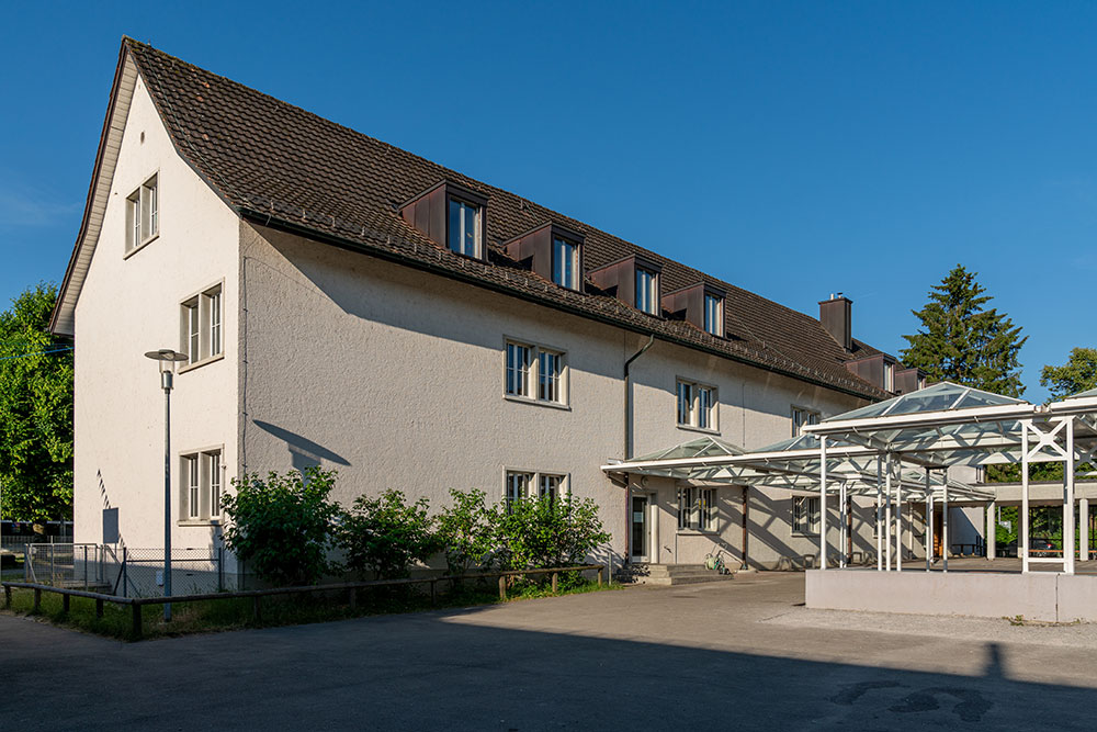 Schulhaus Dorf Dietlikon