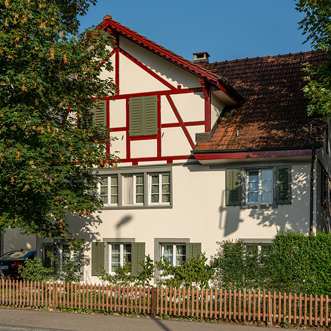 Schwerzenbachstrasse Fällanden