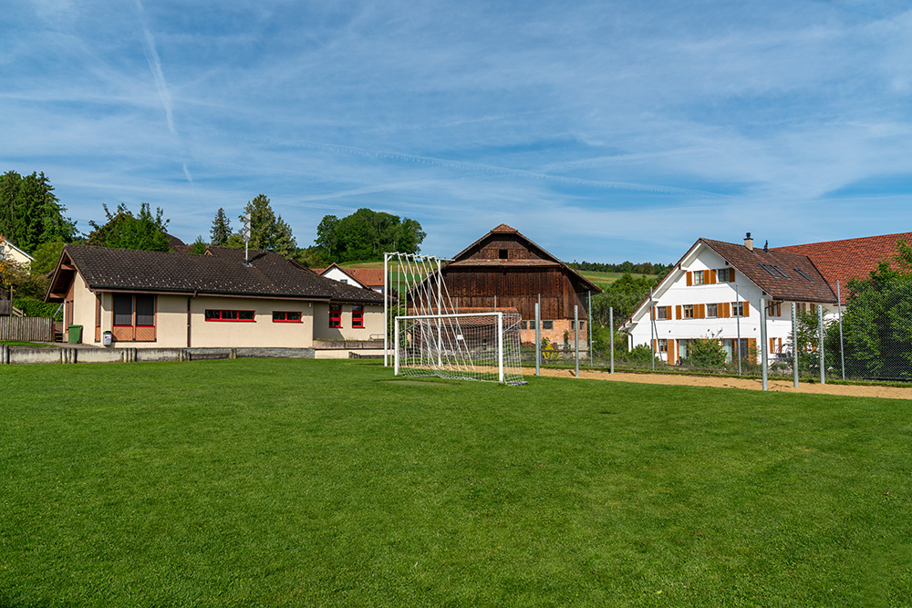 Sportplatz Schulhaus Buttwil