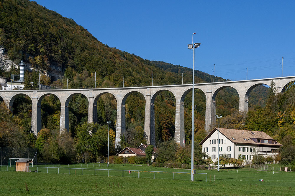 Eisenbahnviadukt in St-Ursanne