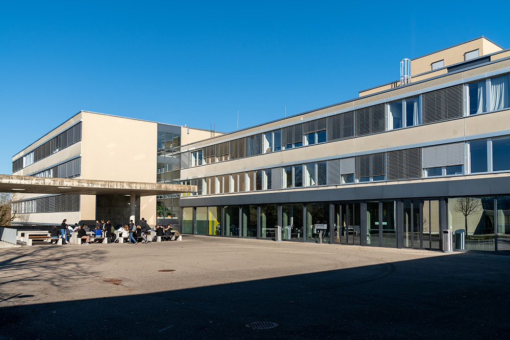 Gymnasium in Oberwil BL