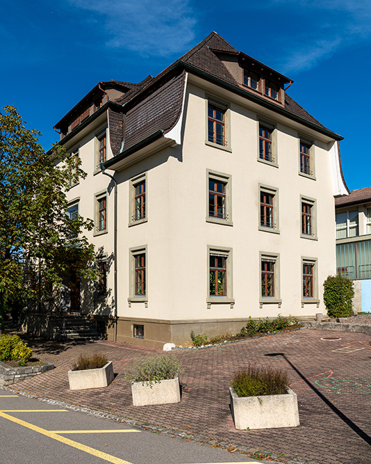 Schulhaus Dörfli