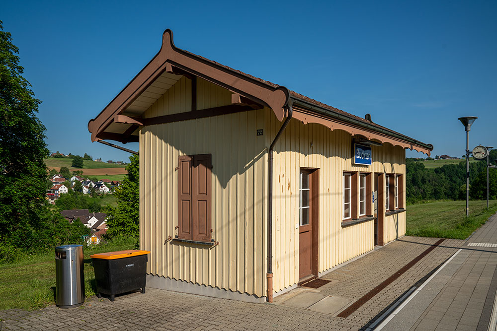 Bahnhof Buckten