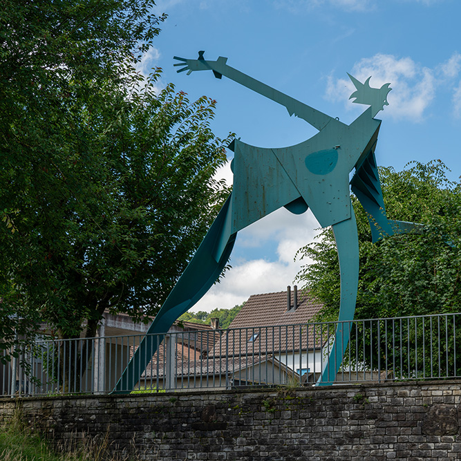 Skulptur Schulhaus Bündten Zunzgen