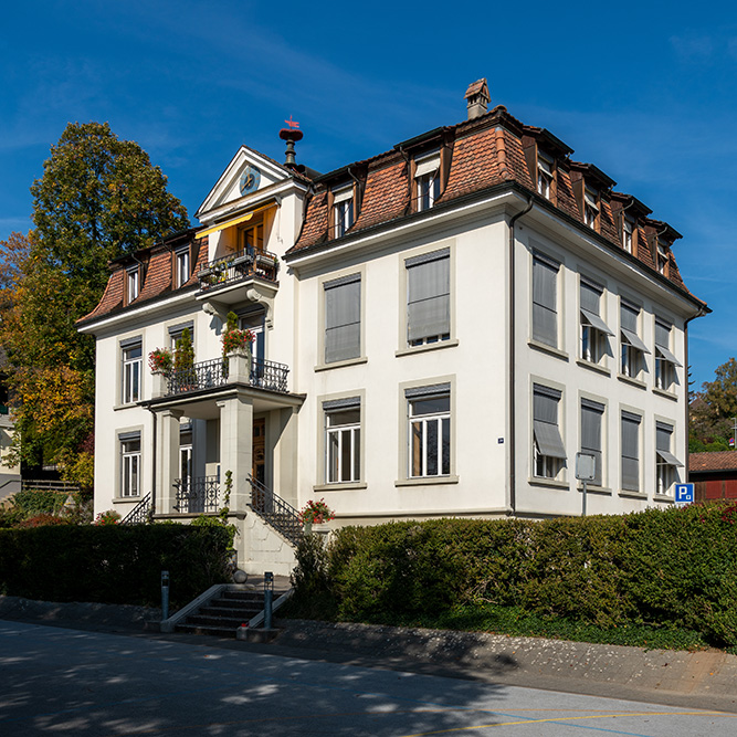 Schulhaus Dorf in Gümligen