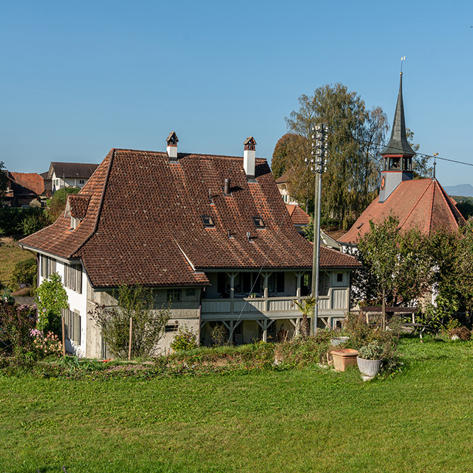 Pfarrhaus und Kirche Bleienbach