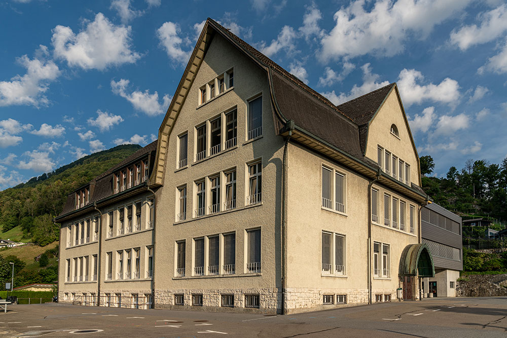 Schulhaus Büel
