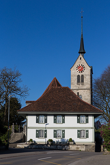 Pfarrkirche und Gemeindeverwaltung in Messen SO