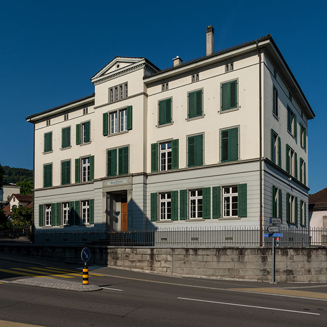 Schulhaus Baumgärtli in Horgen