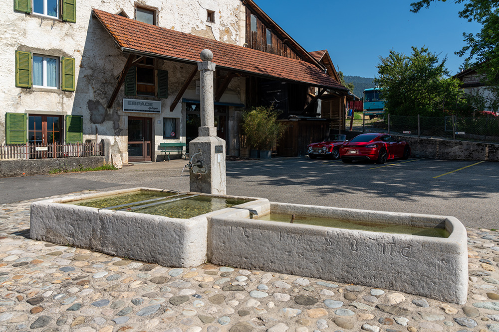 Fontaine à Fontaines