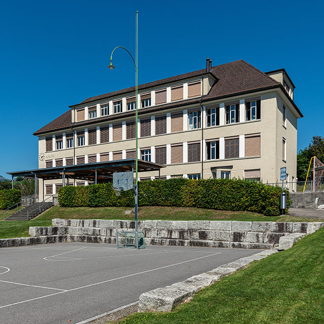 Schulhaus Hältli