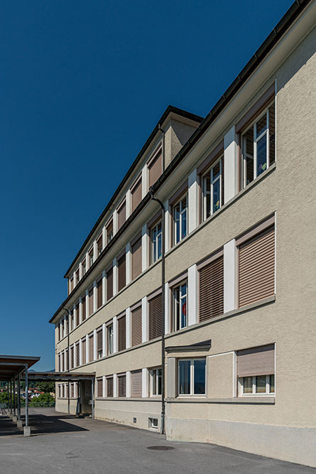 Schulhaus Hältli
