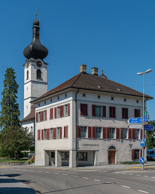 Pfarrkirche und Gemeindehaus