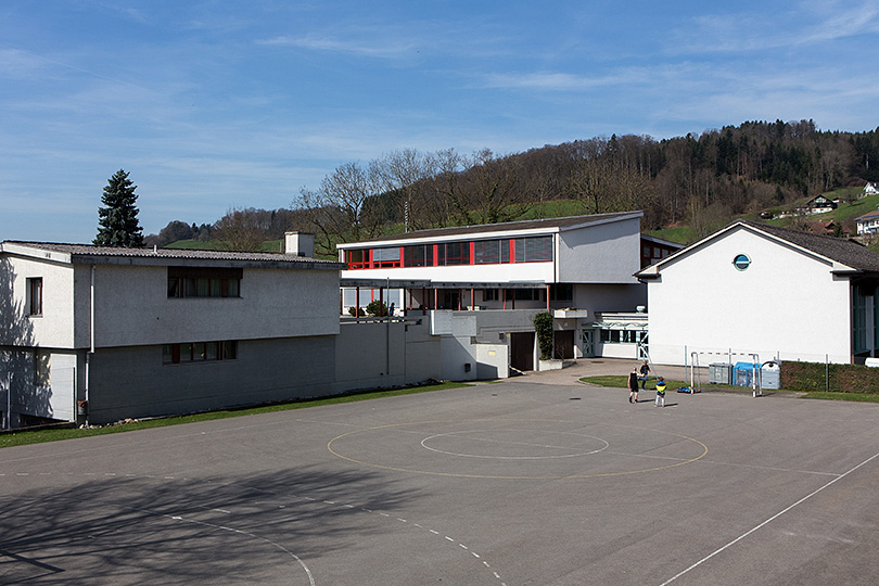 Schulhaus in Uffikon