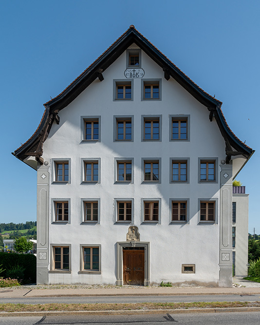 Grosses Haus St. Gallenkappel