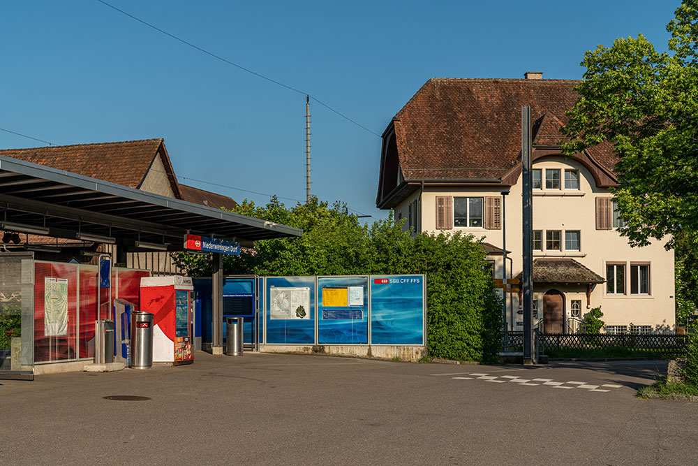 Bahnhof Niederweningen Dorf