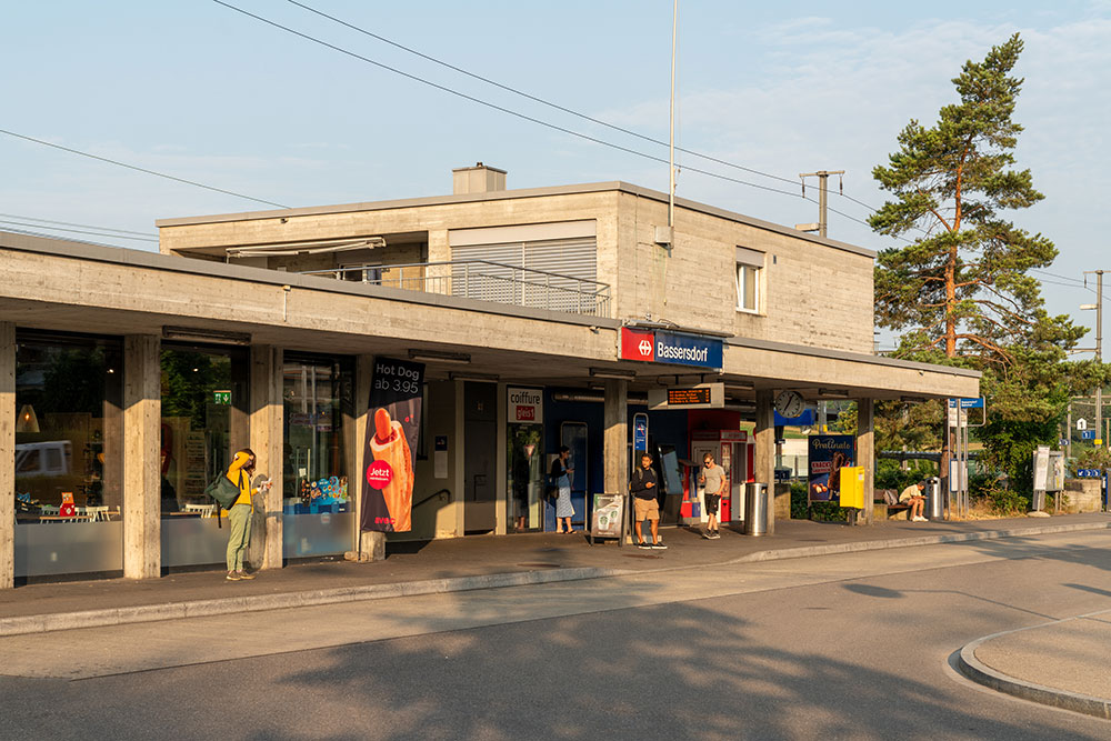 Bahnhof Bassersdorf
