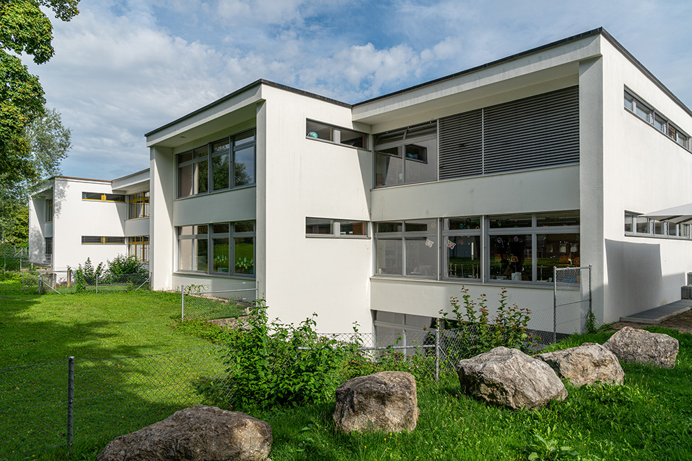 Schulhaus Rietwis Mönchaltorf