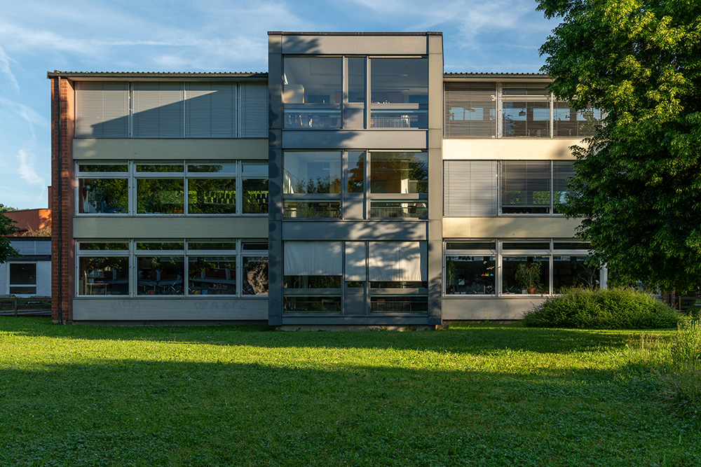 Schulhaus Embri