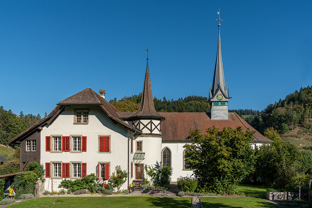 Pfarrhaus und Kirche Rüegsau